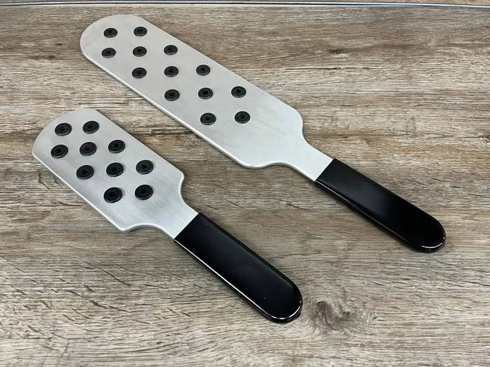 Wholesale Tentacle Aluminum Spanking Paddle with Rubber Circles Ballisticmetal Male Sex Toys Wholesale Tentacle Aluminum Spanking Paddle with Rubber Circles Ballisticmetal Male Sex Toys